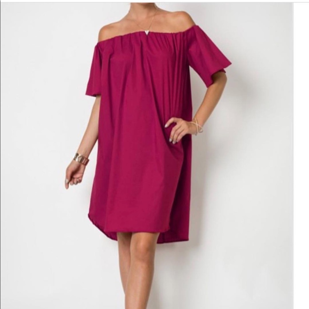 Off the shoulder short sleeve midi dress